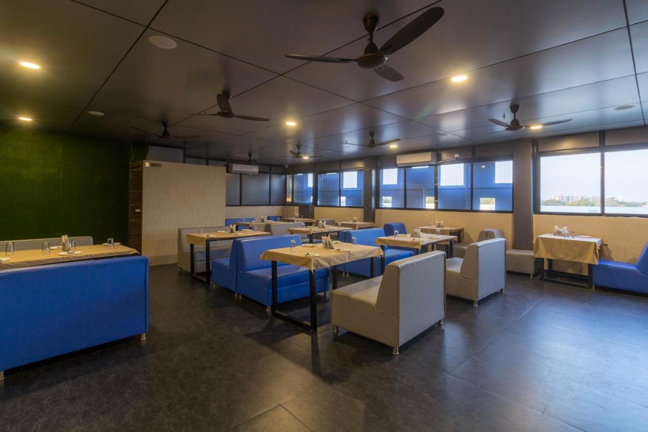 Hotel Green City Gandhinagar Exterior photo